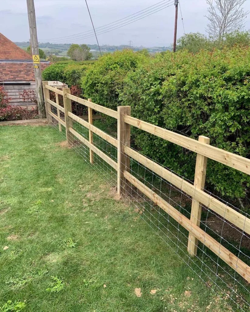 This is a photo of a picket fence and picket gate installed by Fast Fix Fencing Chatteris